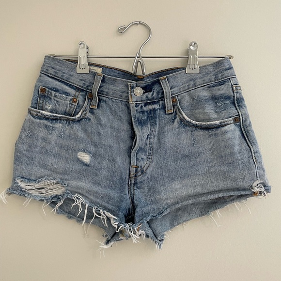 Levi’s Shorts - Picture 1 of 6